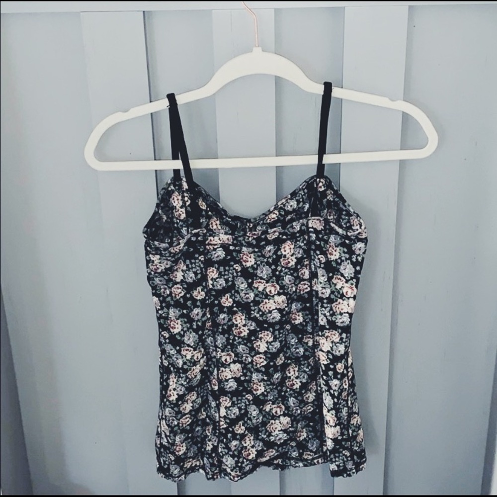 Flowered Tank - Picture 3 of 4